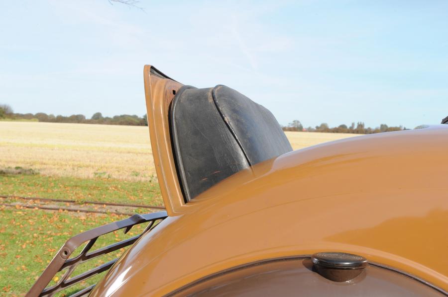 Багажник DeSoto SF Convertible Coupe 1935 года  (фото 2 из 13)